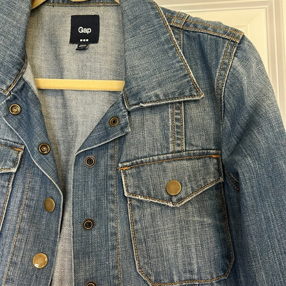 Gap denim medium wash jacket - Picture 4 of 6
